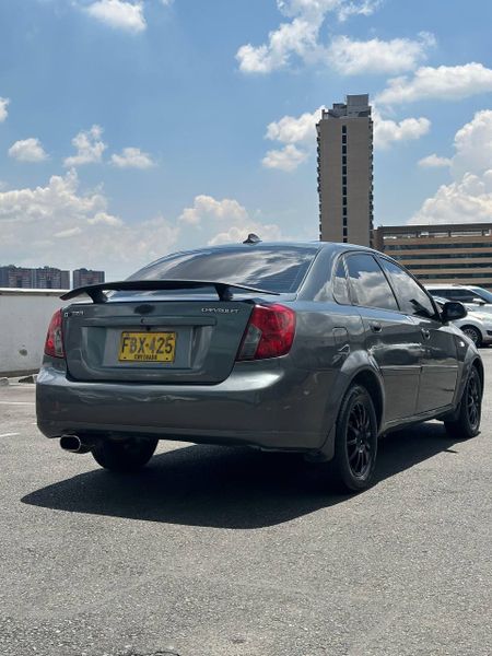 CHEVROLET OPTRA 1.8 MECANICO 2006 - imagen secundaria 2
