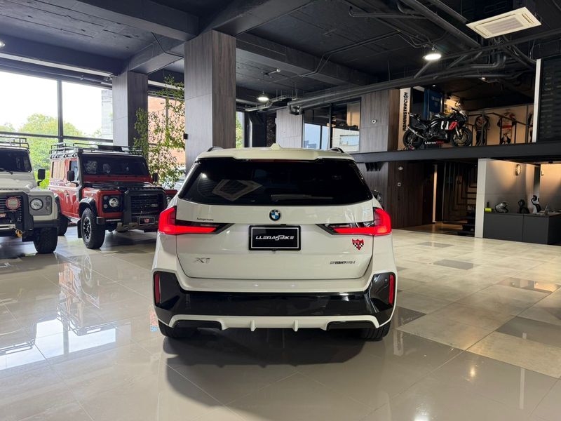 BMW XI SDRIVE 18i - imagen secundaria 2