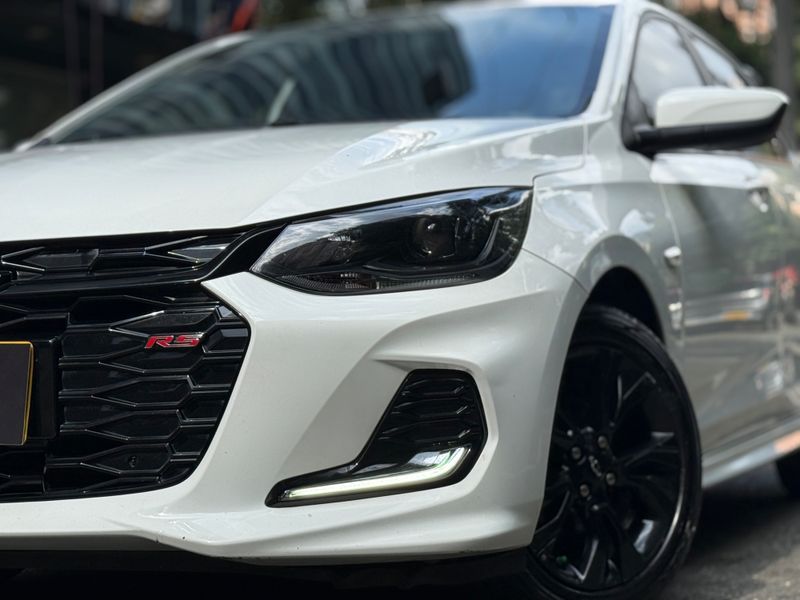 CHEVROLET ONIX RS 2021 - imagen secundaria 1