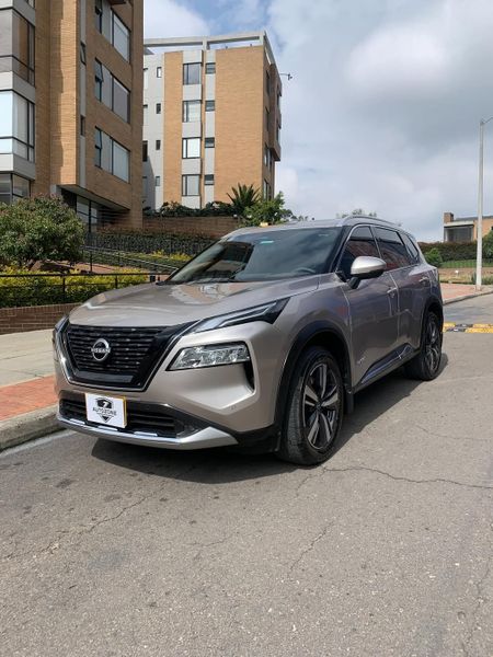 Nissan X-Trail T33 Híbrida 2025 - imagen secundaria 2