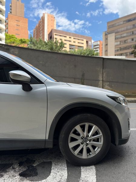Mazda CX-5 Grand Touring - imagen secundaria 2