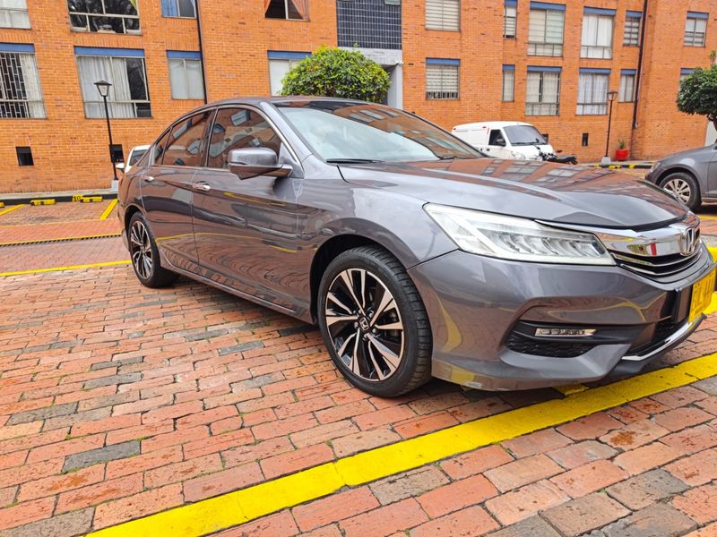 Honda Accord 3.5 V6 - imagen secundaria 1