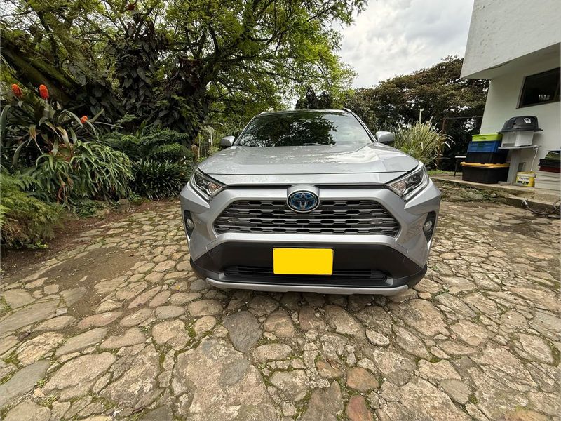 TOYOTA RAV 4 LIMITED HIBRIDA - imagen secundaria 1