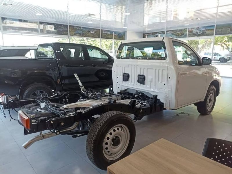 Toyota Hilux Chasis 2026 - imagen secundaria