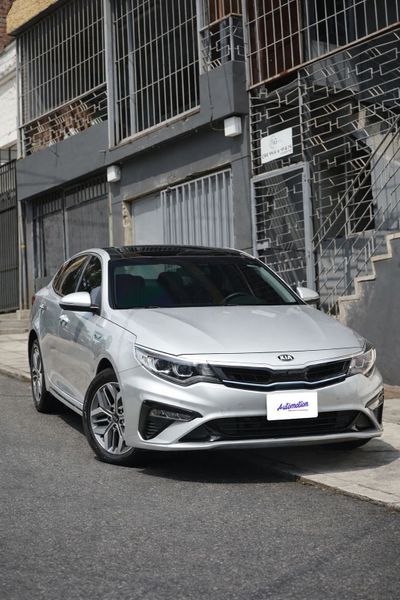 Kia Optima Zenith Híbrido 2020 2.0 - imagen secundaria 1