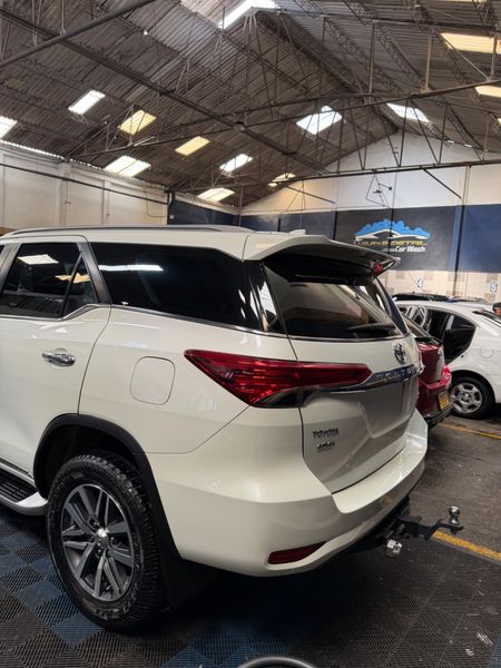 Toyota fortuner SRV 2.8 diésel 4x4 - imagen secundaria 2