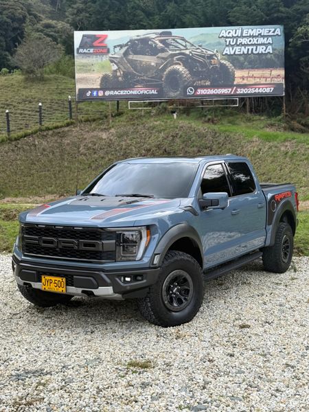 Ford F-150 Raptor - imagen secundaria 2