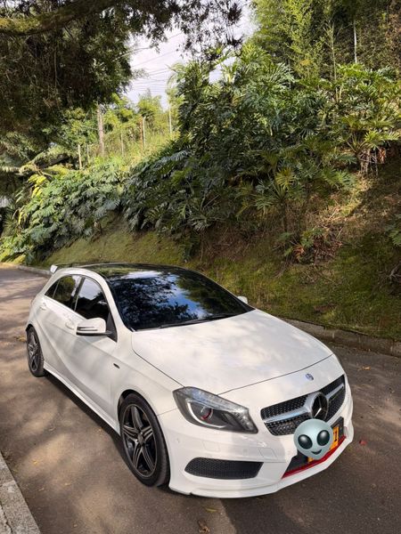 Mercedes Benz A250 sport modelo 2015 - 74.000 kms - imagen secundaria 1