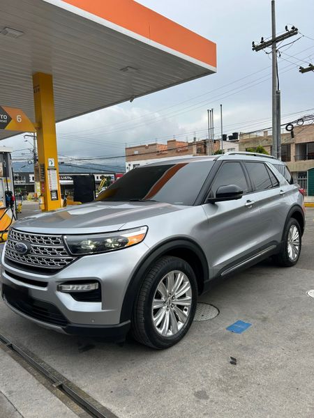 FORD EXPLORER LIMITED 4x4 2020 - imagen secundaria 1