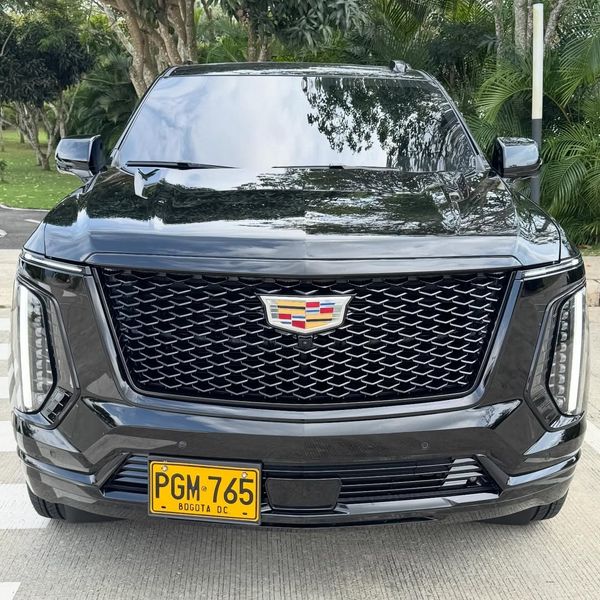 Cadillac Escalade Sport Platium 2025 Blindaje 2 plus - imagen secundaria 2