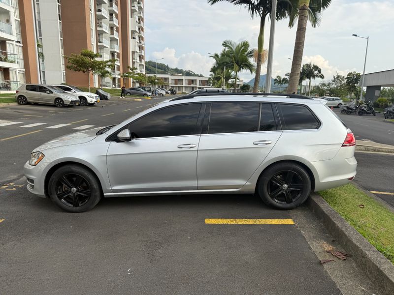 VW GOLF SPORTWAGEN 2.0 TDI CAJA DSG - imagen secundaria 1