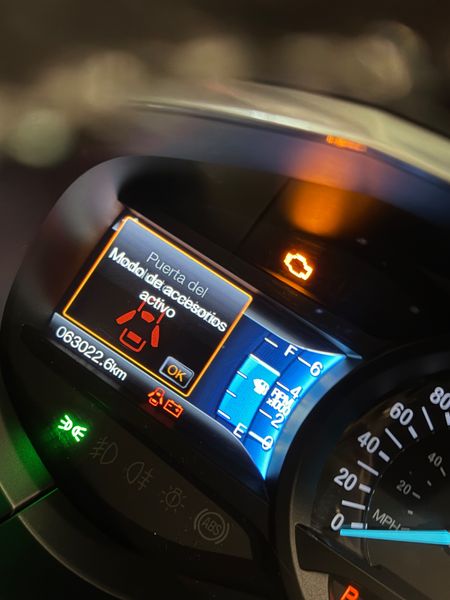 Ford edge titanium 2017- full equipo- unico dueo - imagen secundaria 2