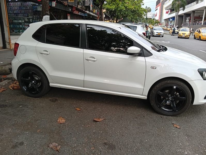Volkswagen Polo 2015 - imagen secundaria 1