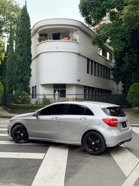 Mercedes Benz A200 1.6 2015 - imagen secundaria 2