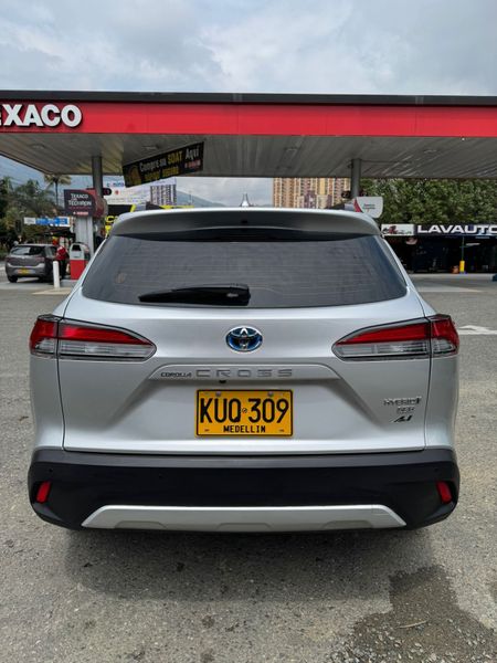 Toyota Corolla cross SEG híbrida - imagen secundaria 1