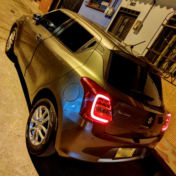 Suzuki swift HB 1.2 Modelo 2021 - imagen secundaria 2