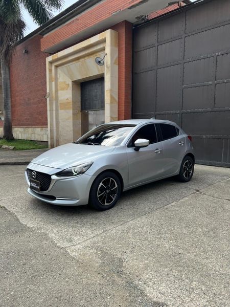 Mazda 2 Grand Touring LX 2023 - imagen secundaria 2