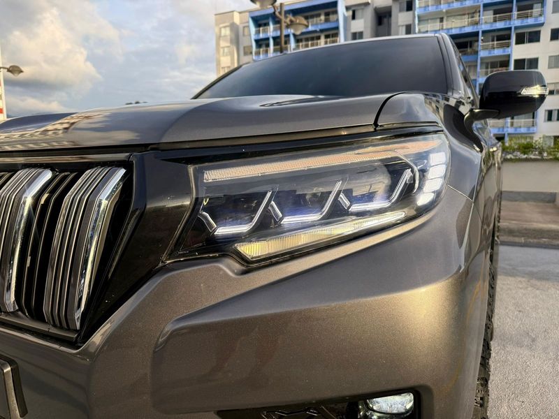 Toyota Prado TXL 2019 - imagen secundaria 1