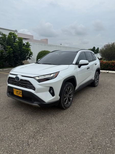 Toyota Rav4 LIMITED HIBRIDA - imagen secundaria 1