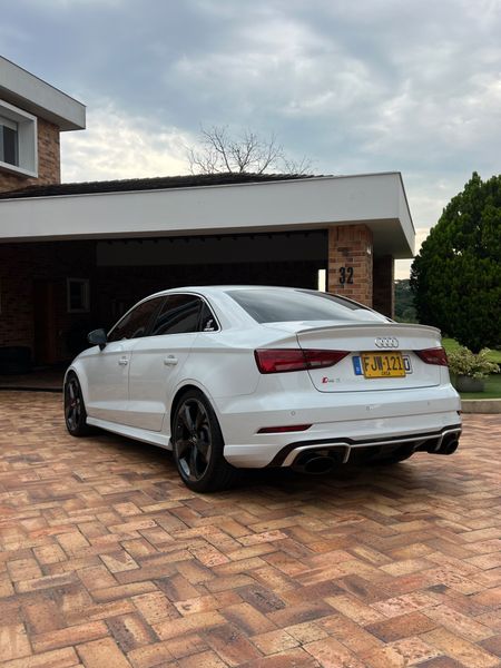 Audi RS3 2018 - imagen secundaria 2