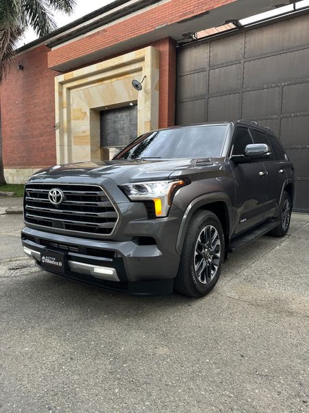 Toyota Sequoia LIMITED 2026  Blindada - imagen secundaria 1