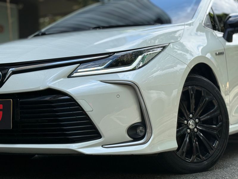 TOYOTA COROLLA SEG HÍBRIDO BLINDADO 2021 - imagen secundaria 1