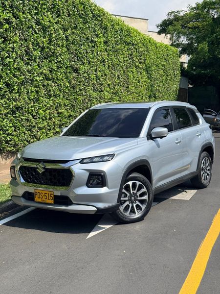SUZUKI GRAND VITARA HÍBRIDA 2025