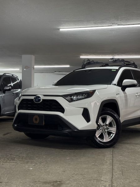 Toyota Rav4 LE Híbrida 2021 - imagen secundaria 2