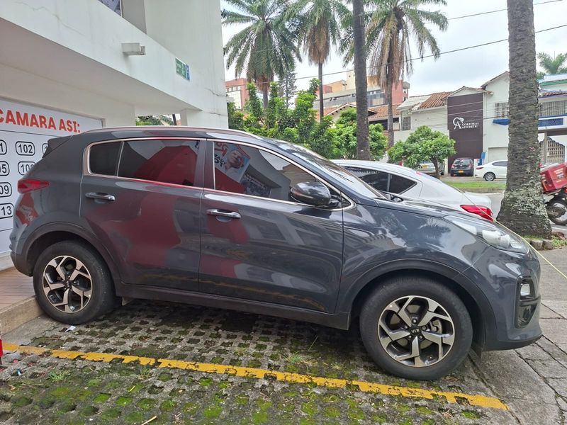 Kia Sportage Desire 2021 - imagen secundaria 1