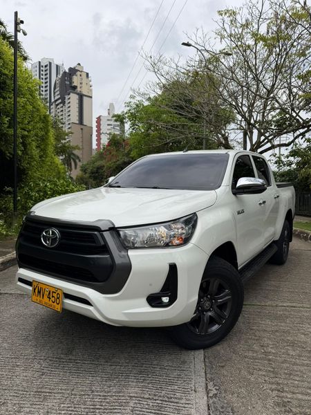 Toyota Hilux 2021 diesel automática - imagen 1