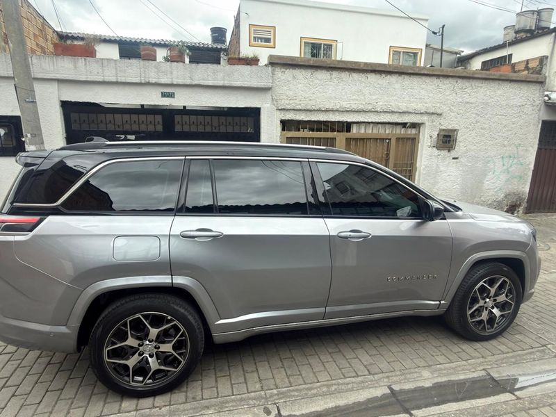 Jeep Commander 1.3 siete puestos - imagen secundaria 1