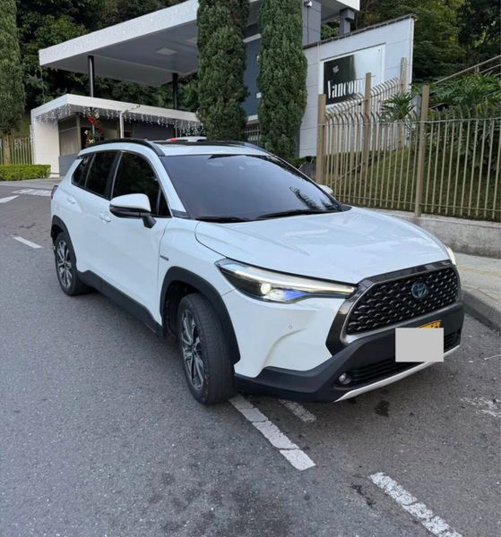 Toyota corolla cross seg 2023 hybrid - imagen secundaria 2