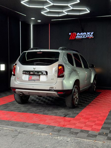 RENAULT DUSTER DYNAMIQUE 2020 2.0L MECANICA 4X4 PLATA KMS 134.000 - imagen secundaria 2