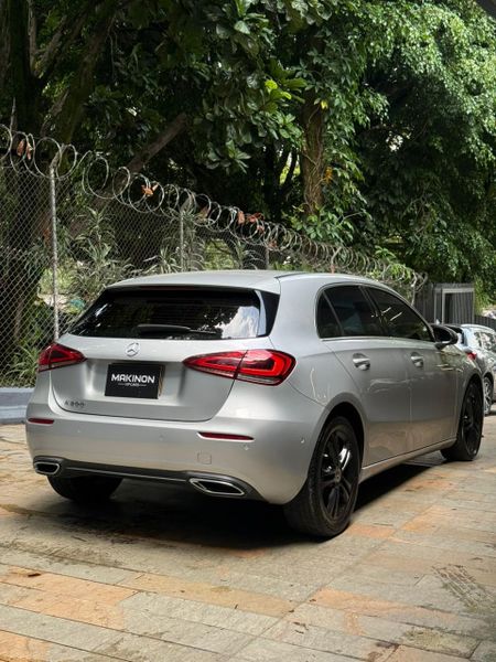 Mercedes-Benz A 200 - imagen secundaria 1