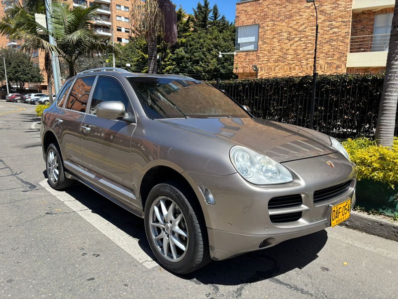 PORSCHE Cayenne S V6 - imagen secundaria 1
