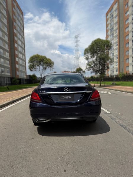 Mercedes Benz C 180 - imagen secundaria 1