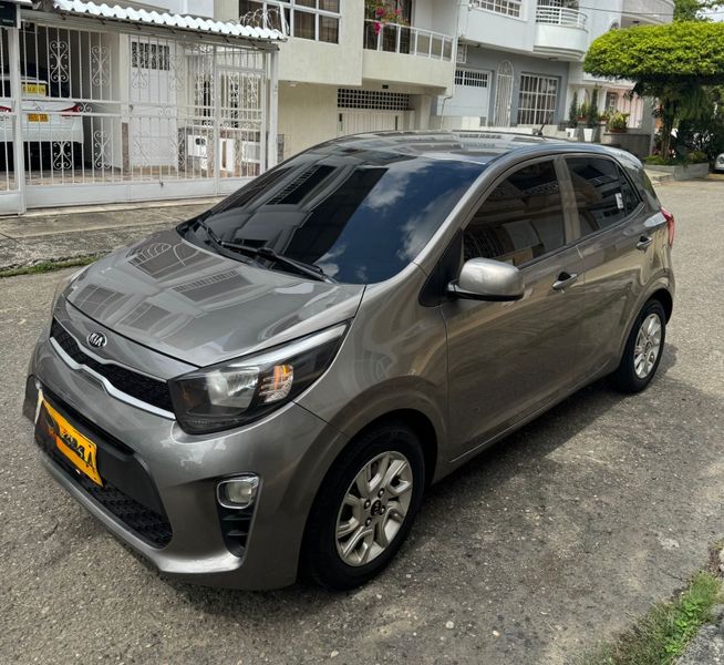 Kia Picanto Vibrant AT - imagen secundaria 2