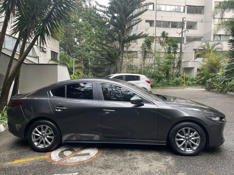 Mazda 3 Touring automatico - imagen secundaria 2