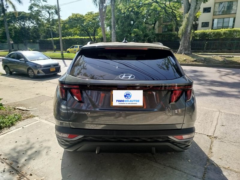 Hyundai Tucson 4x2 - imagen secundaria 1