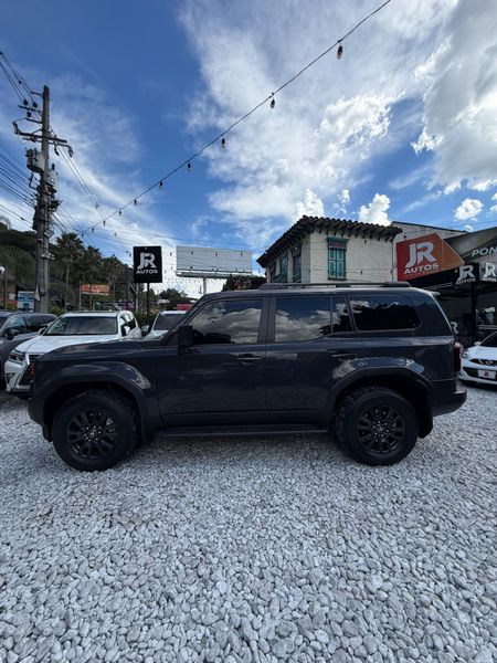 TOYOTA LAND CRUISER PRADO TXL 2025 - imagen secundaria 2
