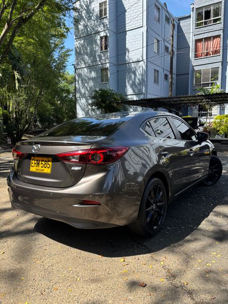 Mazda 3 grand touring LX 2018 - imagen secundaria 2