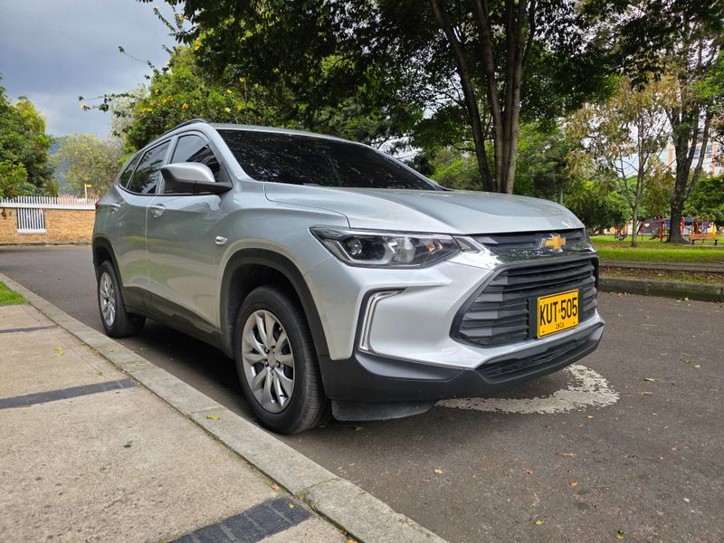 Chevrolet Tracker Ls Mt 1.2 Cc T 2022 - imagen secundaria 2