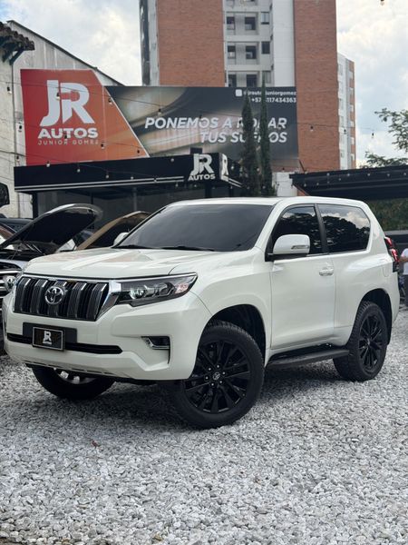 TOYOTA PRADO SUMO 2011