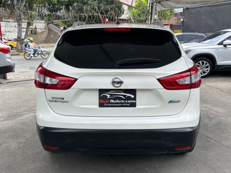 NISSAN QASHQAI 2016  2.0 4X2 AT - imagen secundaria 2