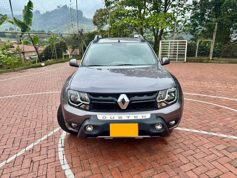 RENAULT OROCH 2022 MT - 4x4 - imagen secundaria 1