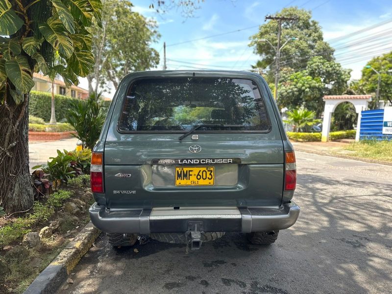 Toyota Burbuja Blindada VENDO O PERMUTO - imagen secundaria 1