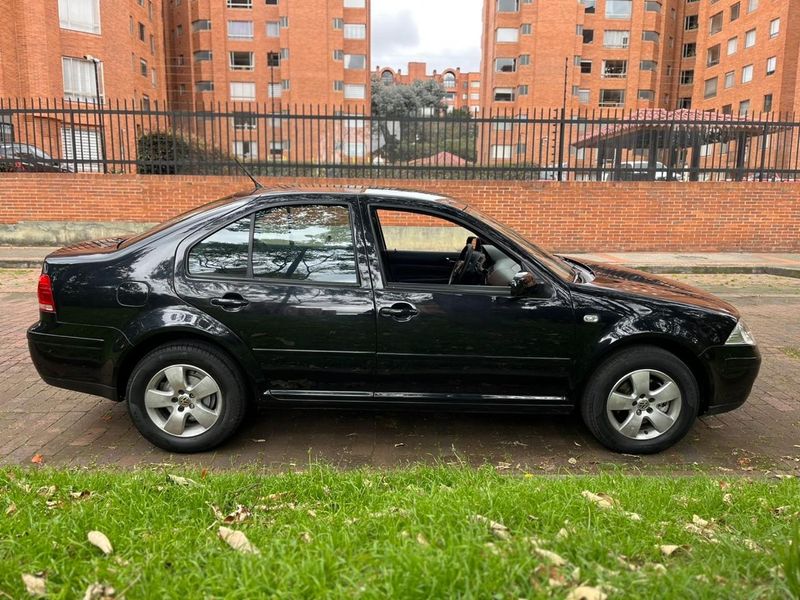 VOLKSWAGEN JETTA EUROPA 2014 AUTOMÁTICO  IMPECABLE    LISTO PARA ENTREGAR  EXCELENTE ESTADO - imagen secundaria 2