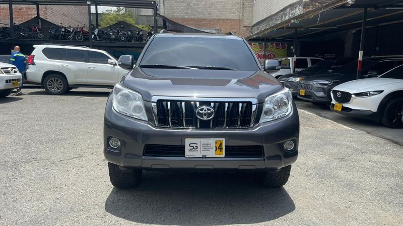 TOYOTA PRADO TXL MODELO 2012 - imagen secundaria 1