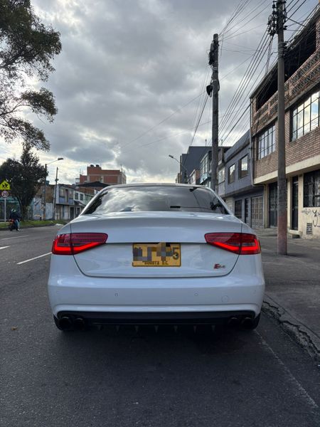 Audi A4 1.8T Turbo Mecánico Full equipo - imagen secundaria 1