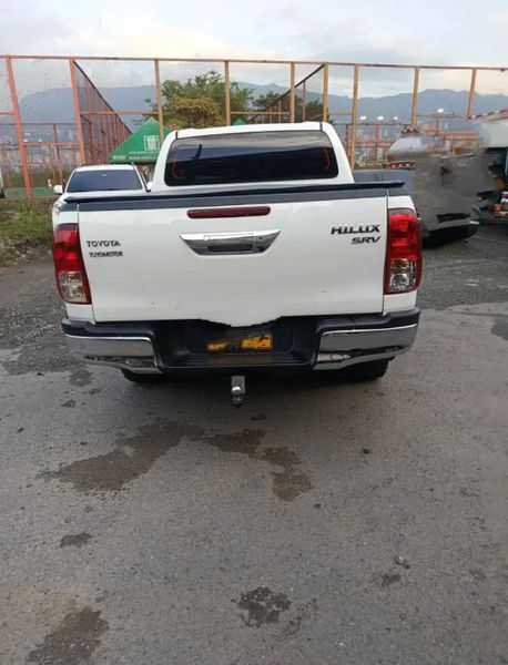 Toyota Hilux 2018 - imagen secundaria 2